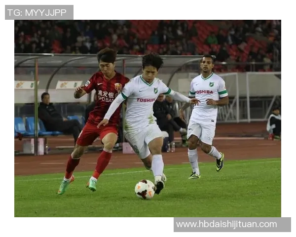 杭州足球队的速度之谜揭秘:从战术到训练的全景探索 杭州足球队的速度之谜揭秘:从战术到训练的全景探索