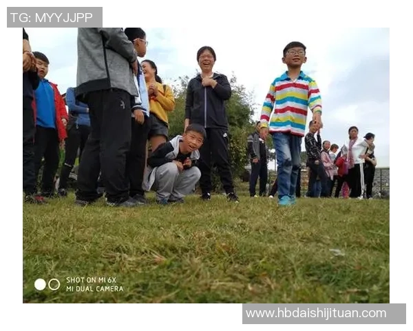 足球明星哨牙仔的传奇人生与绿茵场上的辉煌成就探秘